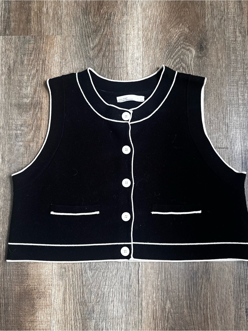 Oak + Fort Black Sleeveless Knit Crop Vest with White Piping